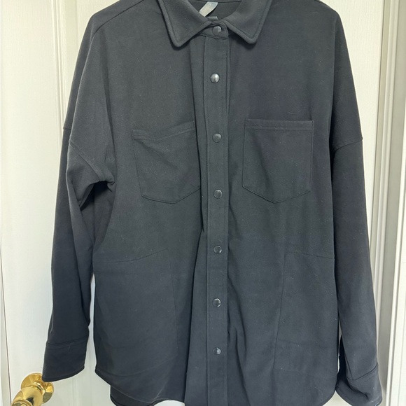 Mondetta Snap Button Shacket - Picture 2 of 5